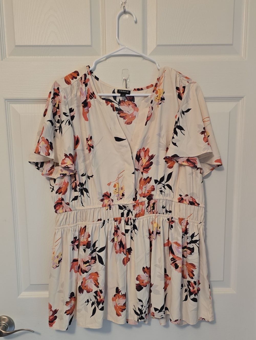 Torrid Cream Floral V-Neck Smock Waist Tunic Top Sz1 Cottagecore